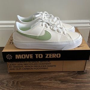 Nike court legacy sneaker